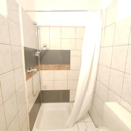 Apartment Stylish 1-bedroom For Rent - Location Essen